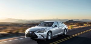 Tính năng của hệ thống cảnh báo phương tiện cắt ngang khi lùi xe RCTA